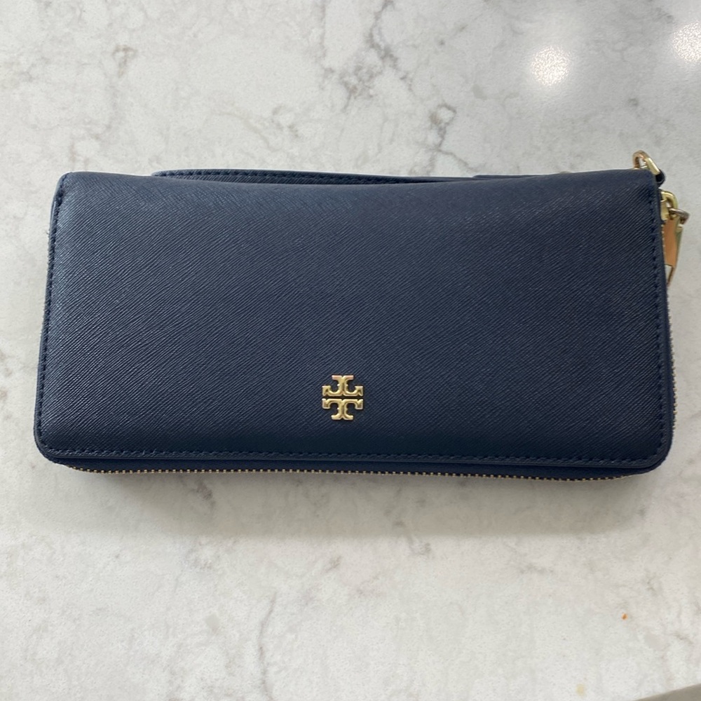 Tory Burch wallet